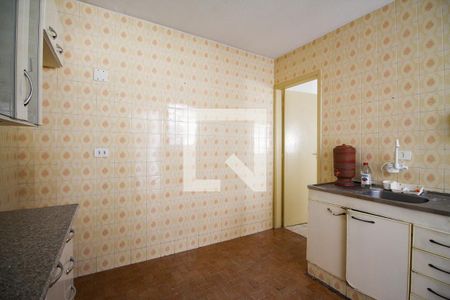 cozinha de casa para alugar com 1 quarto, 45m² em Vila Nivi, São Paulo