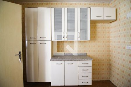 cozinha de casa para alugar com 1 quarto, 45m² em Vila Nivi, São Paulo