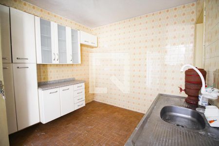 cozinha de casa para alugar com 1 quarto, 45m² em Vila Nivi, São Paulo