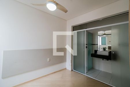 Casa à venda com 196m², 3 quartos e 4 vagasSuíte 2