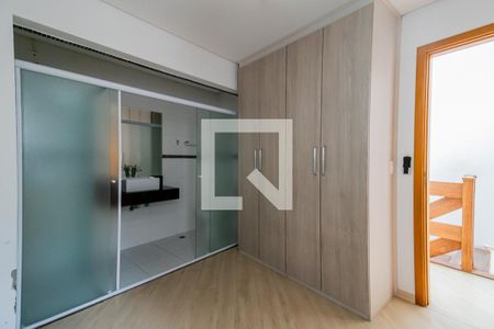 Casa à venda com 196m², 3 quartos e 4 vagasSuíte 2