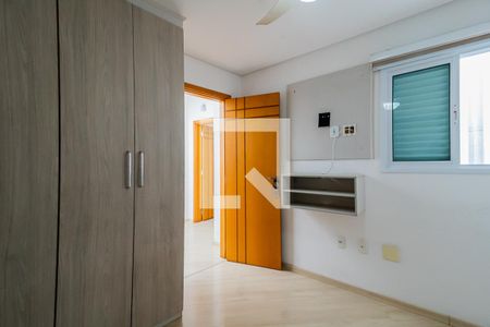 Casa à venda com 196m², 3 quartos e 4 vagasSuíte 2