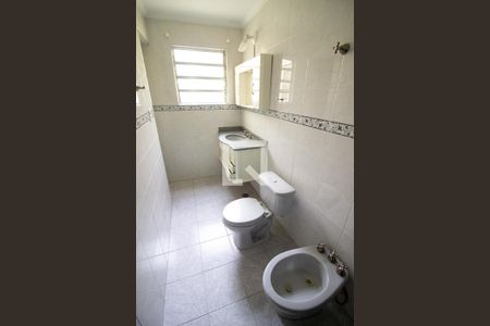 Banheiro da Suíte de casa à venda com 3 quartos, 200m² em Vila Santo Estevão, São Paulo