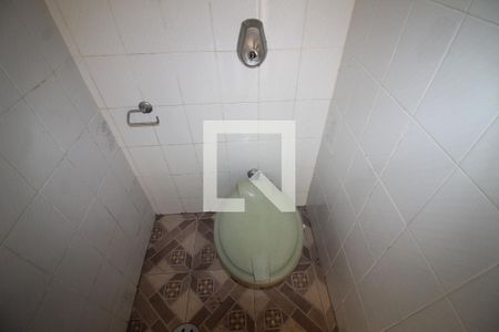 Casa à venda com 200m², 3 quartos e 2 vagasBanheiro do Quintal
