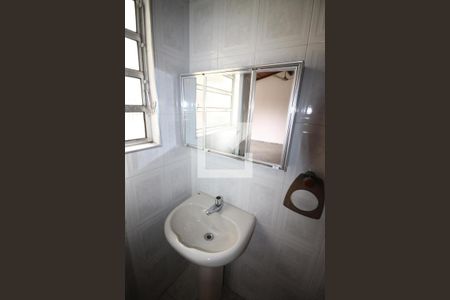 Casa à venda com 200m², 3 quartos e 2 vagasBanheiro da área gourmet