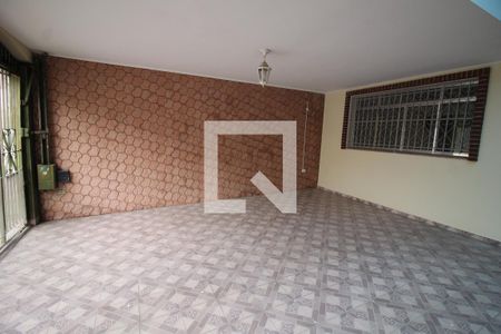 Casa à venda com 200m², 3 quartos e 2 vagasGaragem
