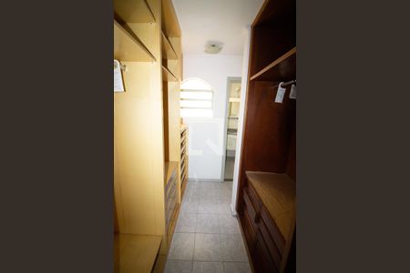 Casa à venda com 200m², 3 quartos e 2 vagasQuarto 1 - Suíte Closset