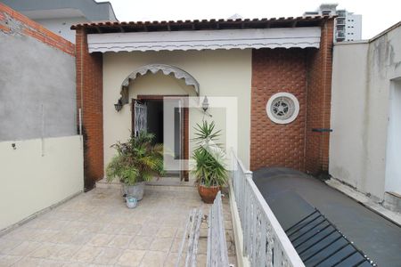 Casa à venda com 200m², 3 quartos e 2 vagasQuarto 1 - Varanda 