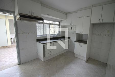 Casa à venda com 200m², 3 quartos e 2 vagasCozinha
