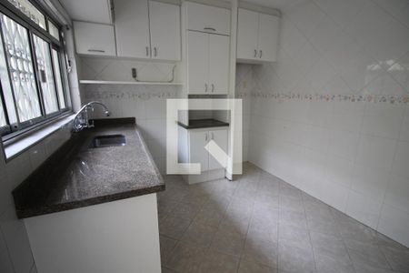 Casa à venda com 200m², 3 quartos e 2 vagasCozinha