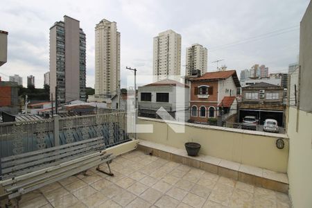 Casa à venda com 200m², 3 quartos e 2 vagasQuarto 1 - Varanda 