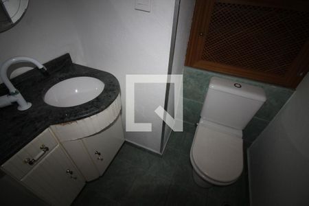 Casa à venda com 200m², 3 quartos e 2 vagasLavabo