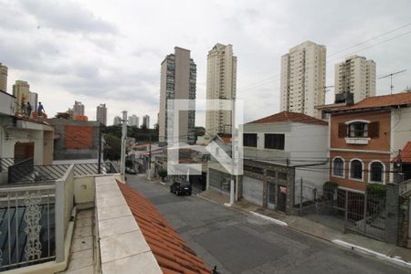 Casa à venda com 200m², 3 quartos e 2 vagasQuarto 1 - Varanda 