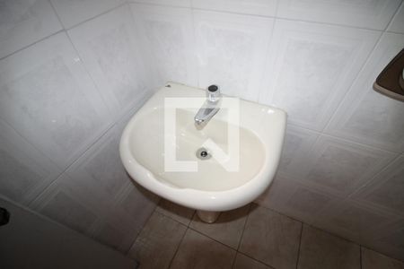 Casa à venda com 200m², 3 quartos e 2 vagasBanheiro da área gourmet