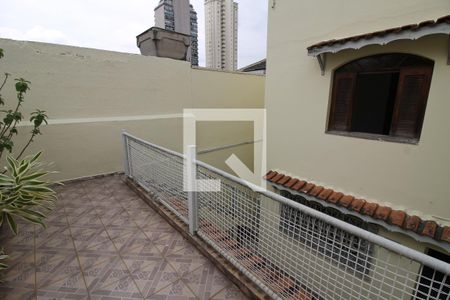 Casa à venda com 200m², 3 quartos e 2 vagasVaranda 2