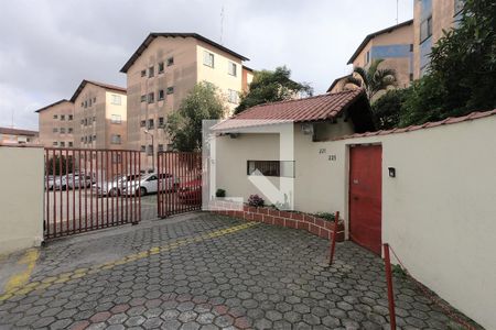 Apartamento para alugar com 47m², 2 quartos e 1 vagaFachada e portaria