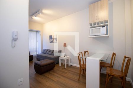 Studio para alugar com 34m², 1 quarto e 1 vaga Studio para alugar com 34m², 1 quarto e 1 vagaCozinha e Área de Serviço