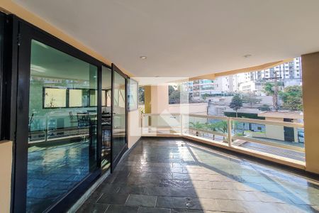 Apartamento à venda com 103m², 2 quartos e 2 vagasÁrea comum - Salão de Festas