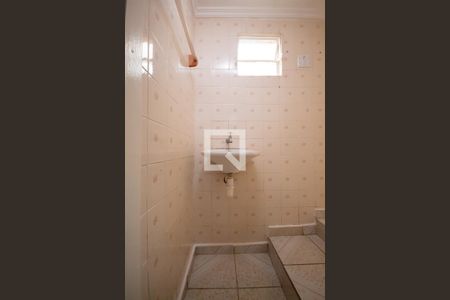 Banheiro de casa para alugar com 1 quarto, 42m² em Bela Vista, Osasco