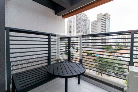 Studio para alugar com 26m², 1 quarto e sem vaga Studio para alugar com 26m², 1 quarto e sem vagaStudio - Varanda