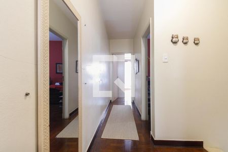 Casa à venda com 149m², 4 quartos e 2 vagas Casa à venda com 149m², 4 quartos e 2 vagasCorredor de Acesso