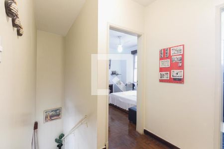 Casa à venda com 149m², 4 quartos e 2 vagas Casa à venda com 149m², 4 quartos e 2 vagasCorredor de Acesso