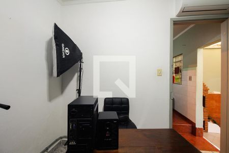 Casa à venda com 149m², 4 quartos e 2 vagas Casa à venda com 149m², 4 quartos e 2 vagasQuarto de Serviço