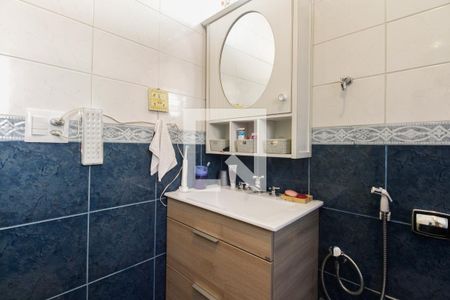 Casa à venda com 149m², 4 quartos e 2 vagas Casa à venda com 149m², 4 quartos e 2 vagasBanheiro Social