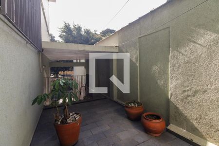 Casa à venda com 149m², 4 quartos e 2 vagas Casa à venda com 149m², 4 quartos e 2 vagasQuintal