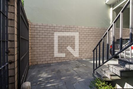 Casa à venda com 149m², 4 quartos e 2 vagas Casa à venda com 149m², 4 quartos e 2 vagasGaragem