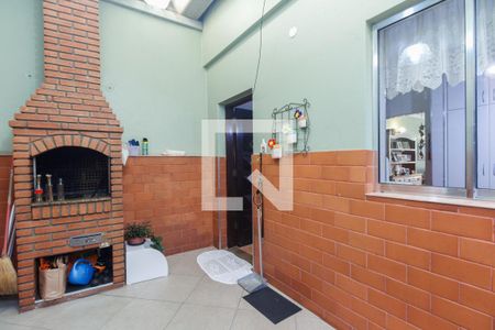 Casa à venda com 149m², 4 quartos e 2 vagas Casa à venda com 149m², 4 quartos e 2 vagasChurrasqueira