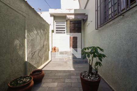 Casa à venda com 149m², 4 quartos e 2 vagas Casa à venda com 149m², 4 quartos e 2 vagasQuintal