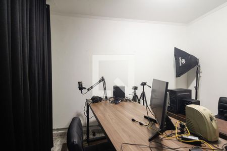 Casa à venda com 149m², 4 quartos e 2 vagas Casa à venda com 149m², 4 quartos e 2 vagasQuarto de Serviço