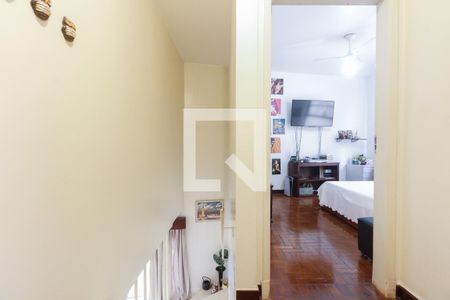 Casa à venda com 149m², 4 quartos e 2 vagas Casa à venda com 149m², 4 quartos e 2 vagasCorredor de Acesso