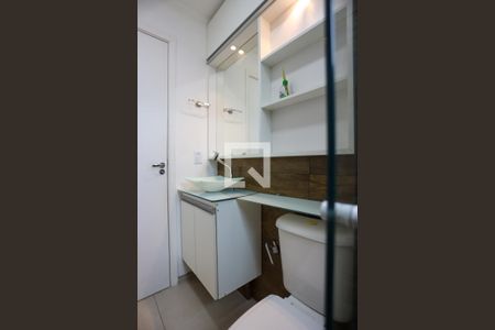 Apartamento para alugar com 52m², 2 quartos e 1 vaga Apartamento para alugar com 52m², 2 quartos e 1 vagaBanheiro - detalhes