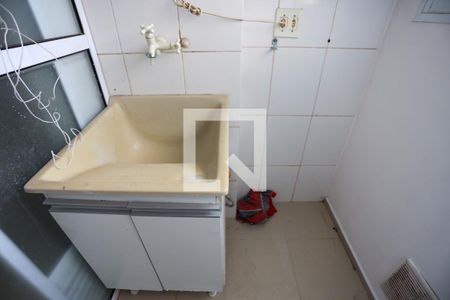 Apartamento para alugar com 52m², 2 quartos e 1 vaga Apartamento para alugar com 52m², 2 quartos e 1 vagaÁrea de serviço - detalhes