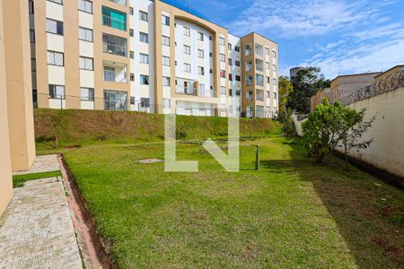 Apartamento para alugar com 52m², 2 quartos e 1 vaga Apartamento para alugar com 52m², 2 quartos e 1 vagaÁrea comum - plantações atrás do prédio