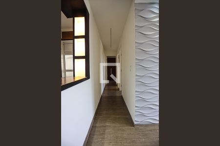 Corredor dos quartos de apartamento para alugar com 2 quartos, 52m² em Bairro Jardim Nossa Senhora das Graças, Cotia