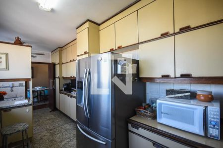 Apartamento à venda com 345m², 4 quartos e 4 vagasCozinha