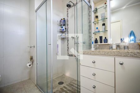 Apartamento à venda com 345m², 4 quartos e 4 vagasBanheiro suíte 4