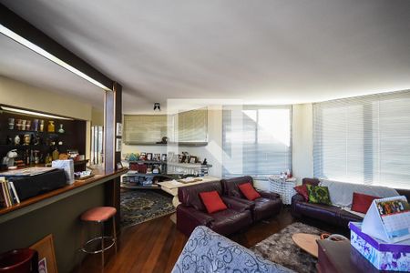 Apartamento à venda com 345m², 4 quartos e 4 vagasSala da cobertura