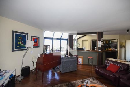 Apartamento à venda com 345m², 4 quartos e 4 vagasSala da cobertura