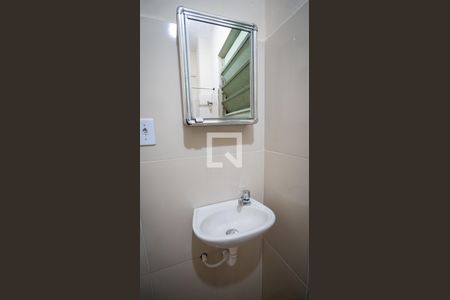 Banheiro de apartamento para alugar com 1 quarto, 30m² em Centro, Rio de Janeiro