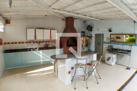 Casa à venda com 277m², 4 quartos e 2 vagas Casa à venda com 277m², 4 quartos e 2 vagasChurrasqueira