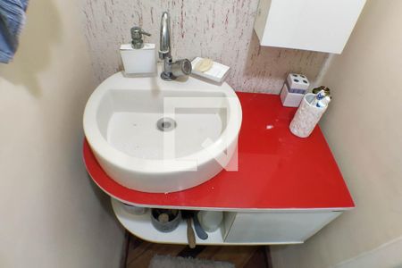 Casa à venda com 277m², 4 quartos e 2 vagas Casa à venda com 277m², 4 quartos e 2 vagasBanheiro Social