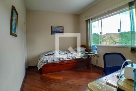 Casa à venda com 277m², 4 quartos e 2 vagas Casa à venda com 277m², 4 quartos e 2 vagasSuíte 1