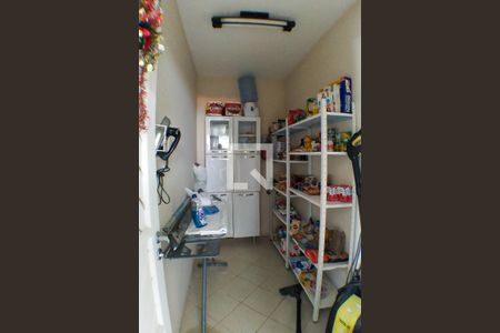 Casa à venda com 277m², 4 quartos e 2 vagas Casa à venda com 277m², 4 quartos e 2 vagasCozinha