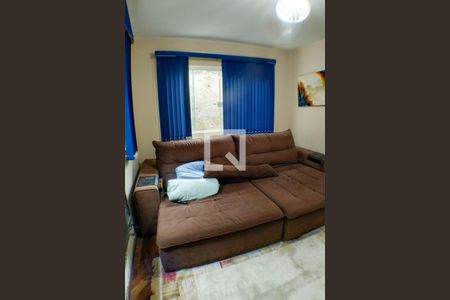Casa à venda com 277m², 4 quartos e 2 vagas Casa à venda com 277m², 4 quartos e 2 vagasSala de TV