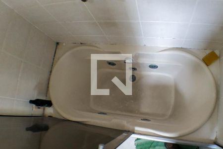 Casa à venda com 277m², 4 quartos e 2 vagas Casa à venda com 277m², 4 quartos e 2 vagasBanheiro da Suíte 1