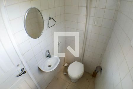 Casa à venda com 277m², 4 quartos e 2 vagas Casa à venda com 277m², 4 quartos e 2 vagasBanheiro da Piscina